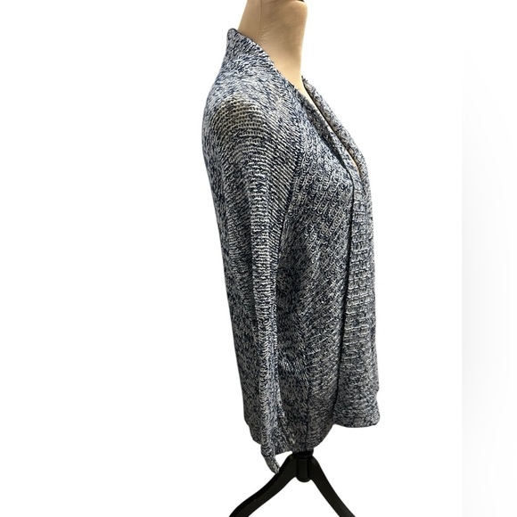 Velvet by Graham & Spencer Cardigan Marled Blue & Gray Size Medium Soft Comfy - Picture 4 of 9